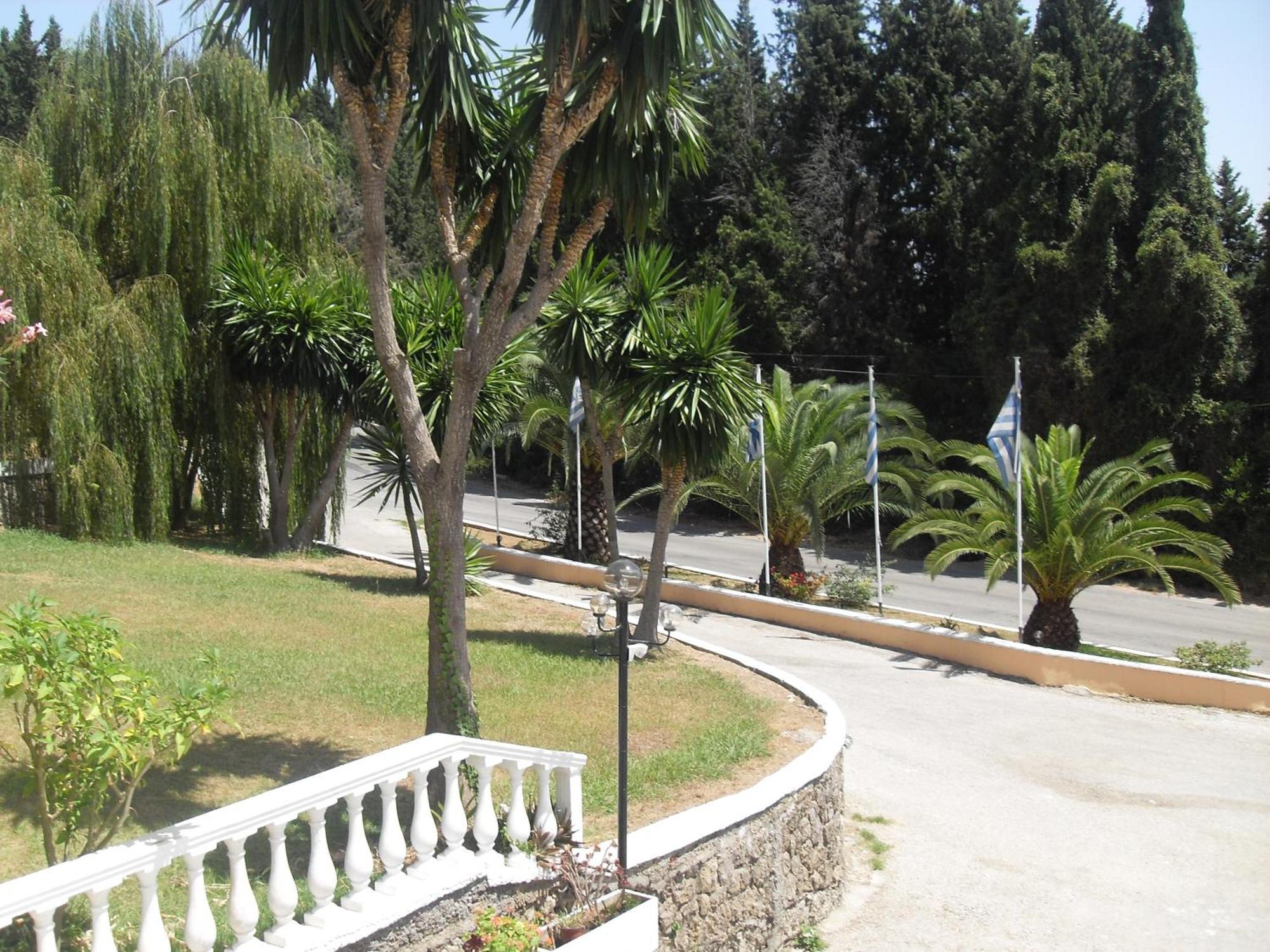 מלון גסטורי Benitses Bay View מראה חיצוני תמונה